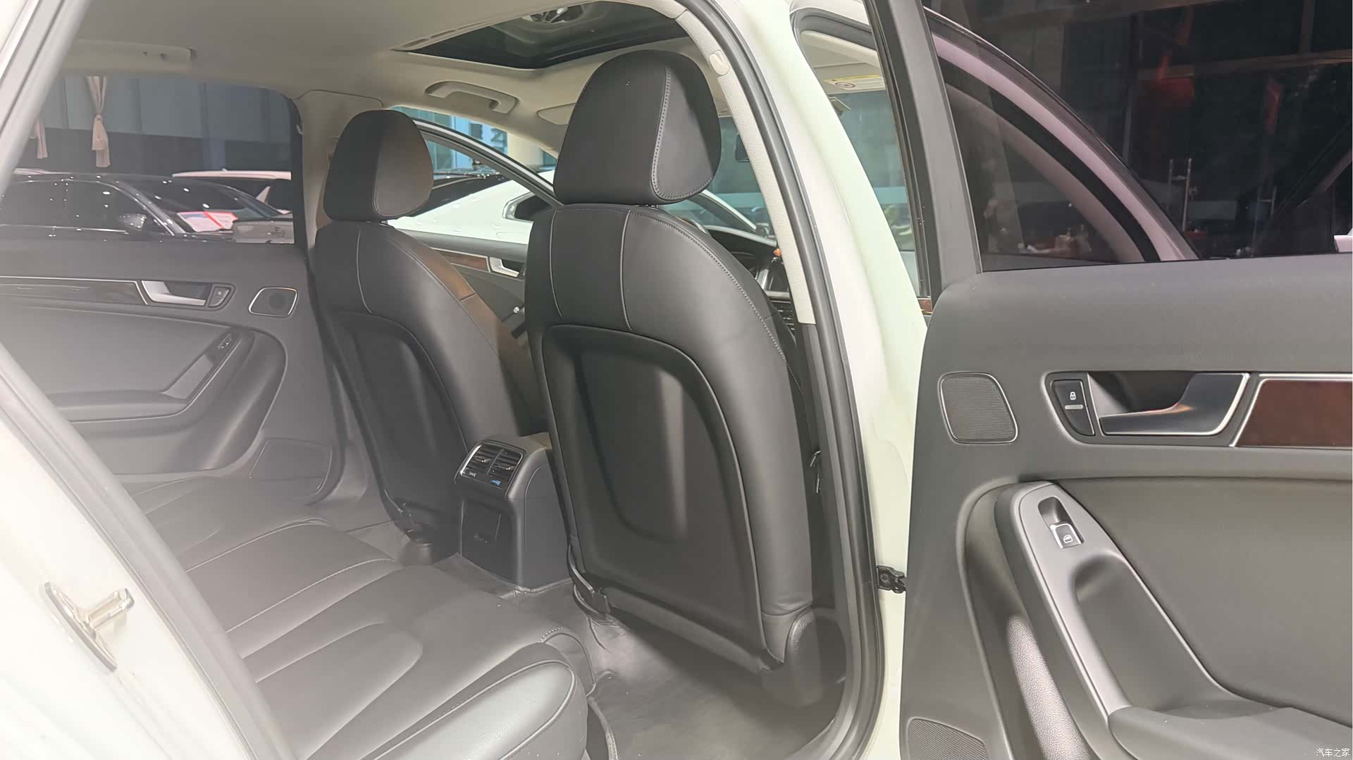 Audi A4L, 2016 15