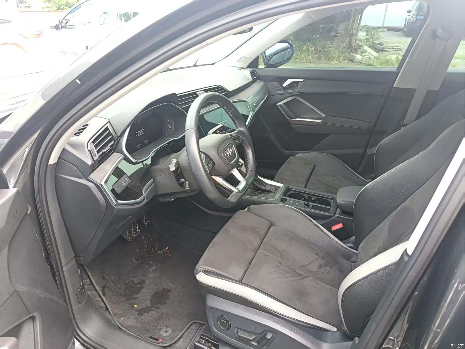 Audi Q3, 2023 12