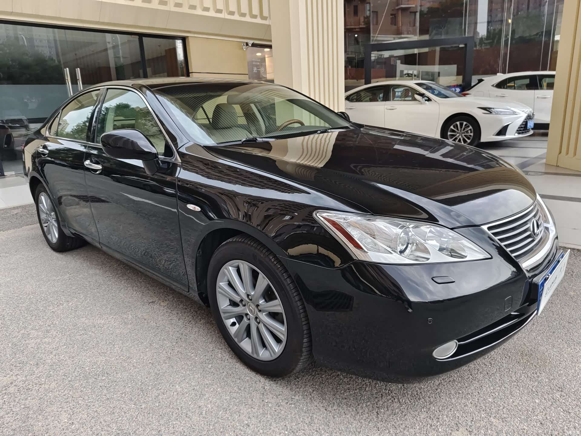 Lexus ES, 2009 9