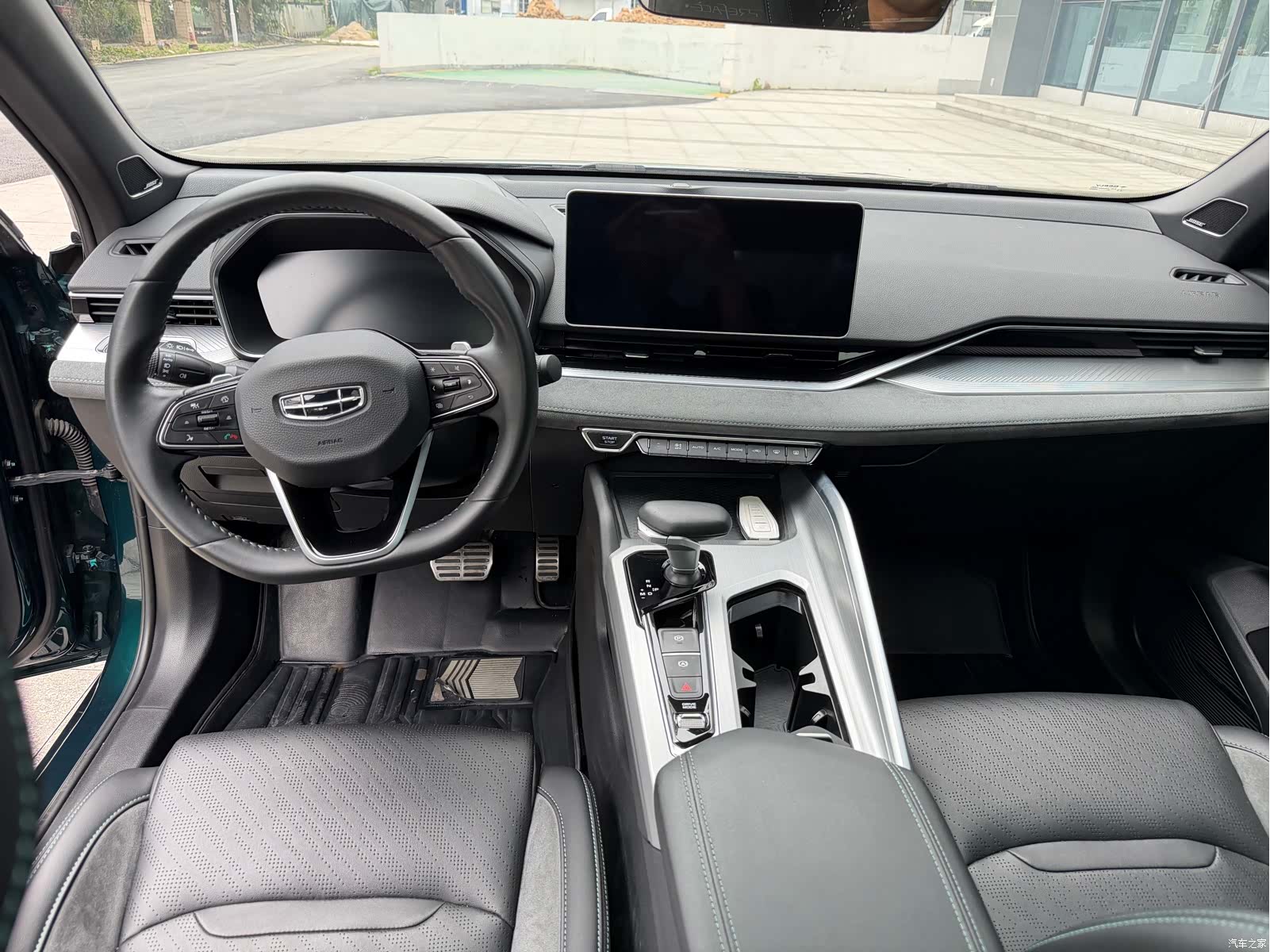 Geely Preface, 2022 14