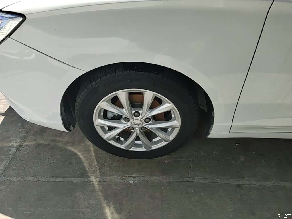 Roewe i5, 2021 23