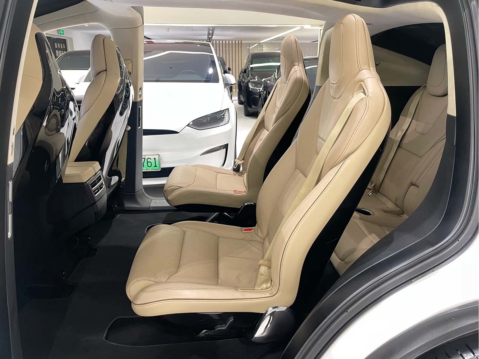 Tesla Model X, 2017 6