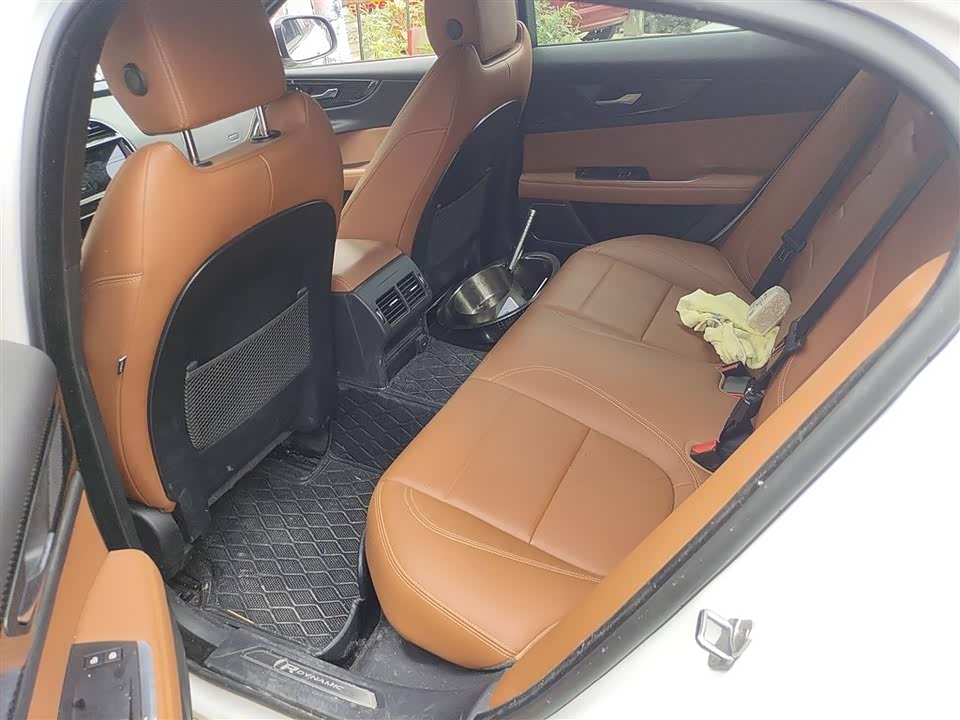 Jaguar XEL