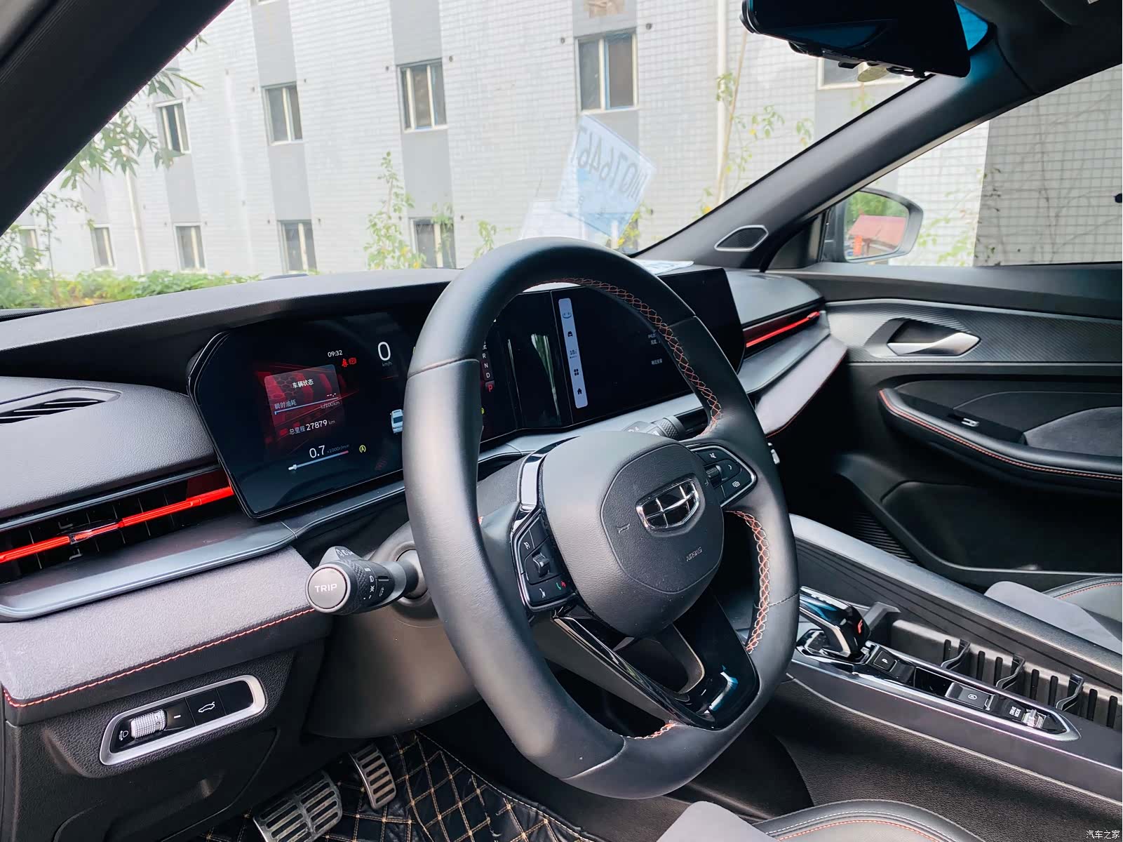 Geely Binray, 2022 10