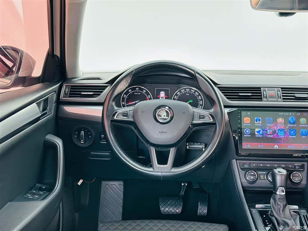 Skoda Superb, 2017 17