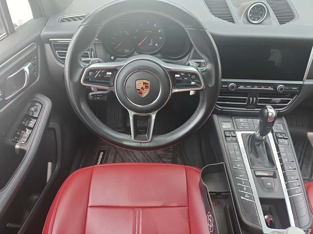 Porsche Macan, 2020 11