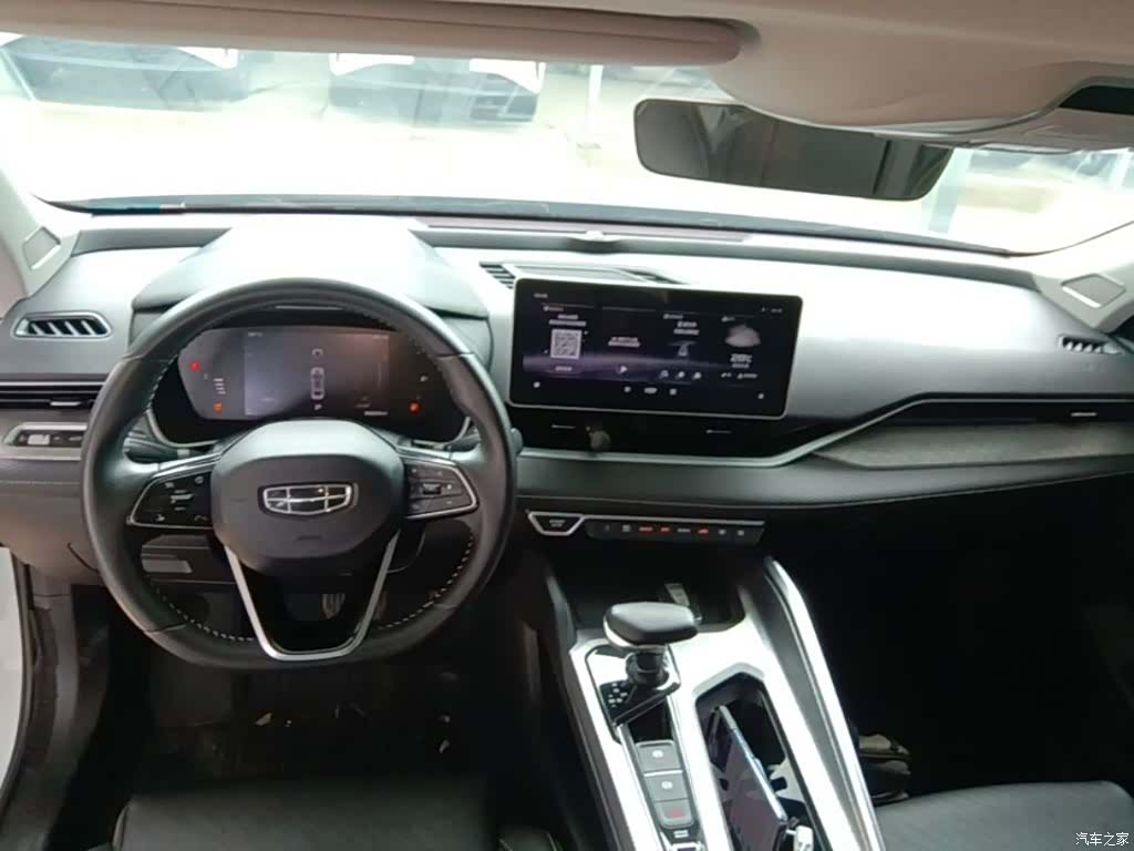 Geely Preface, 2022 10