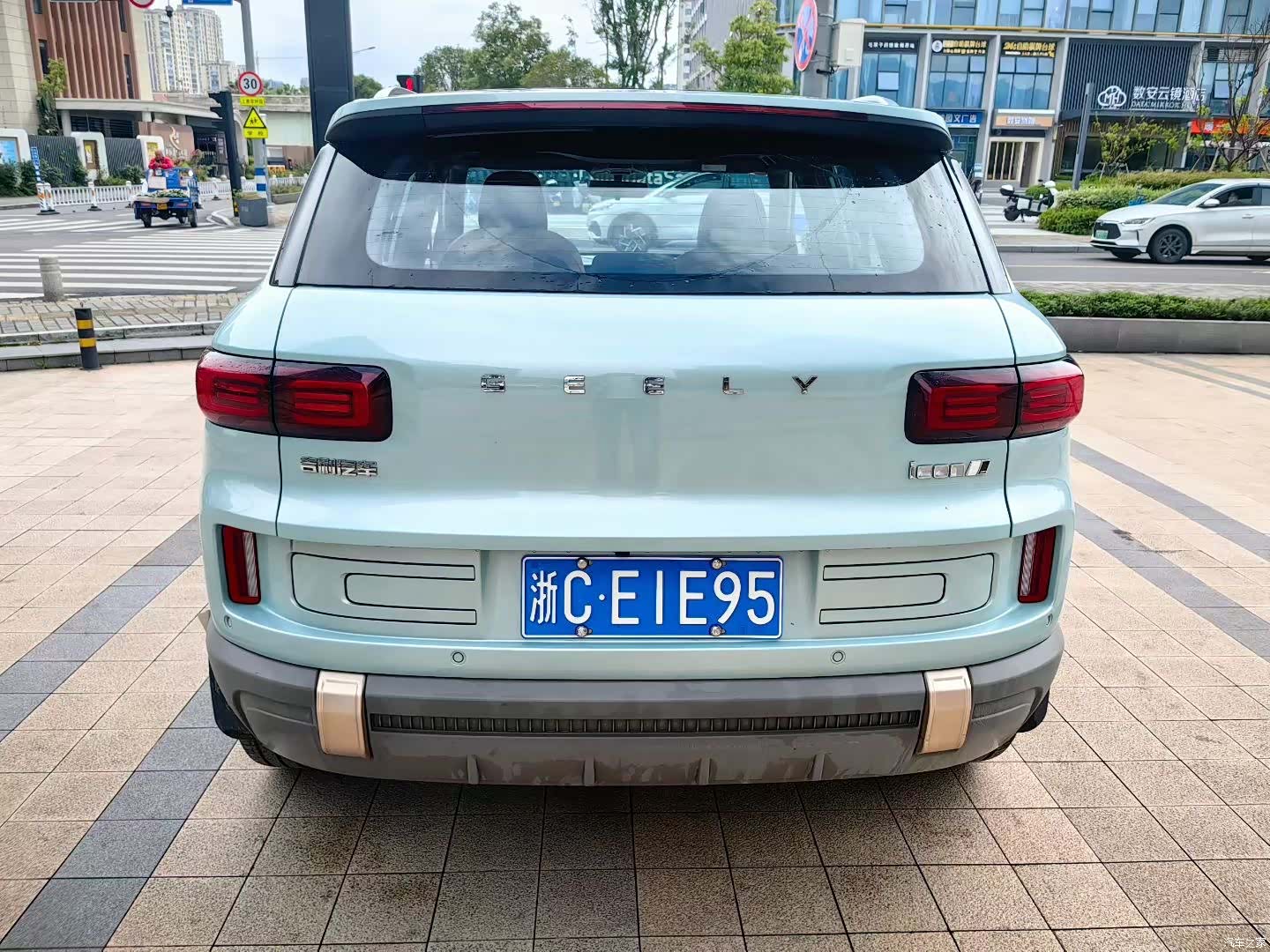 Geely Icon, 2024 8