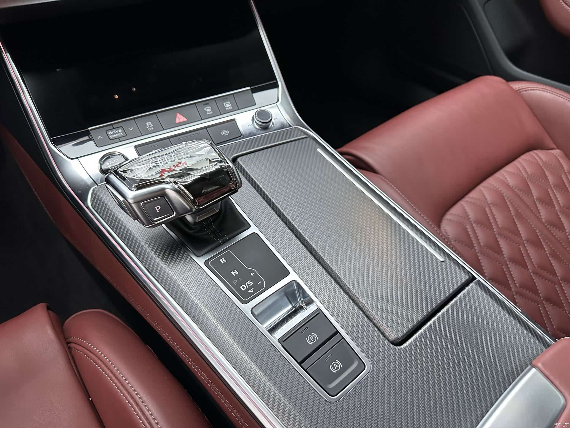 Audi A7L, 2024 18