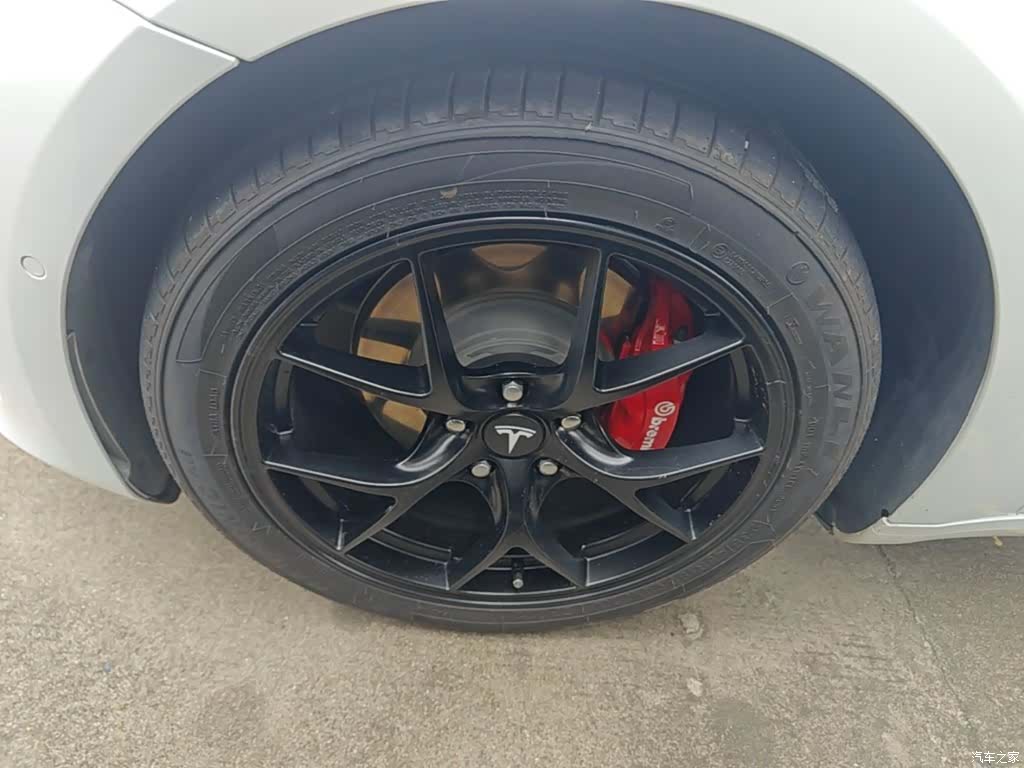 Tesla Model 3, 2020 23