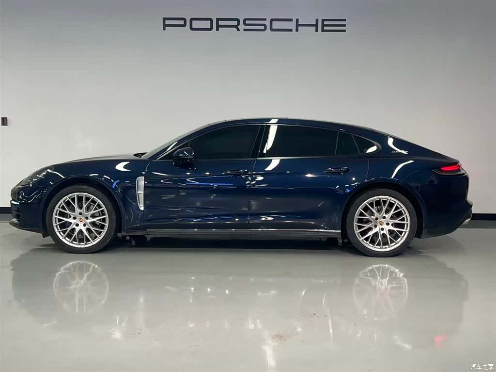 Porsche Panamera, 2023 4