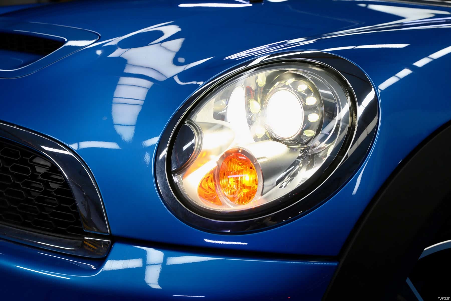 Mini Cooper, 2011 4