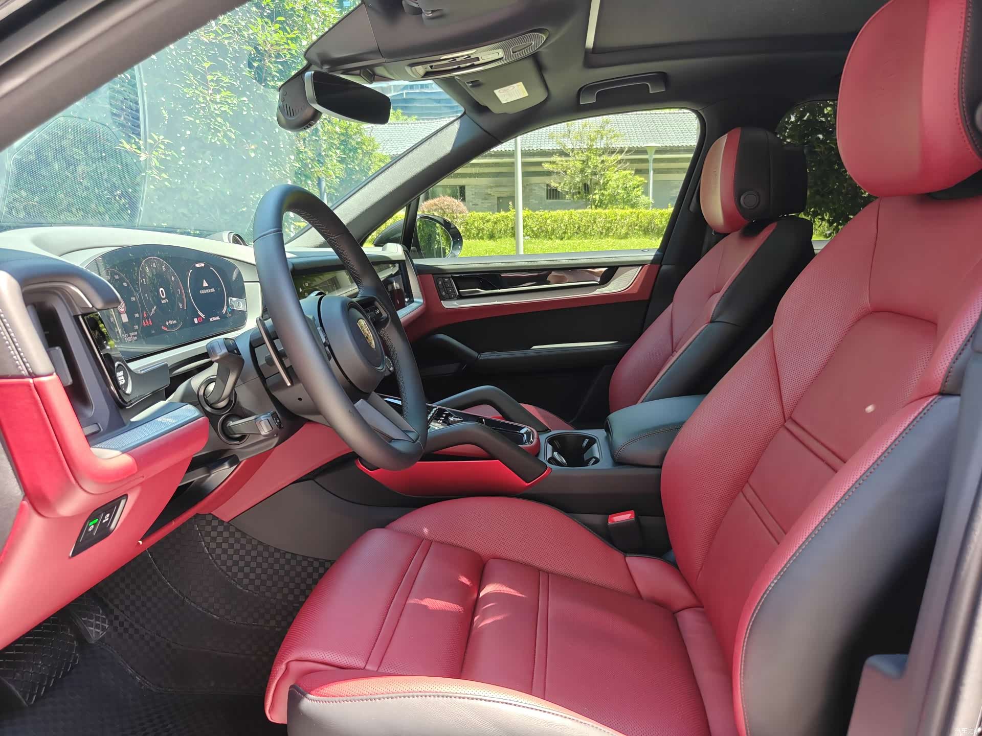 Porsche Cayenne, 2024 9
