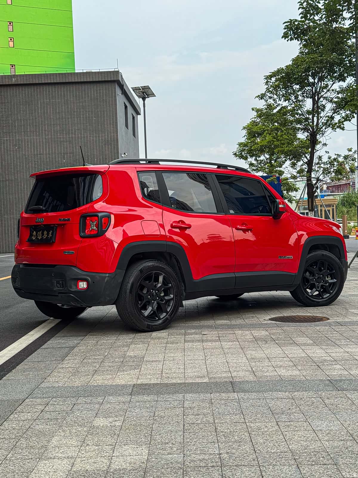 Jeep Renegade, 2019 все фото