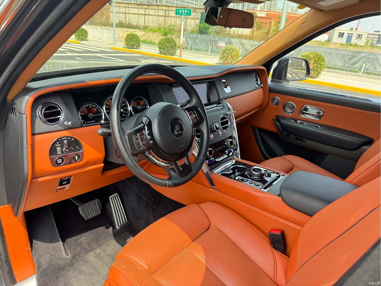 Rolls-Royce Cullinan, 2019 12