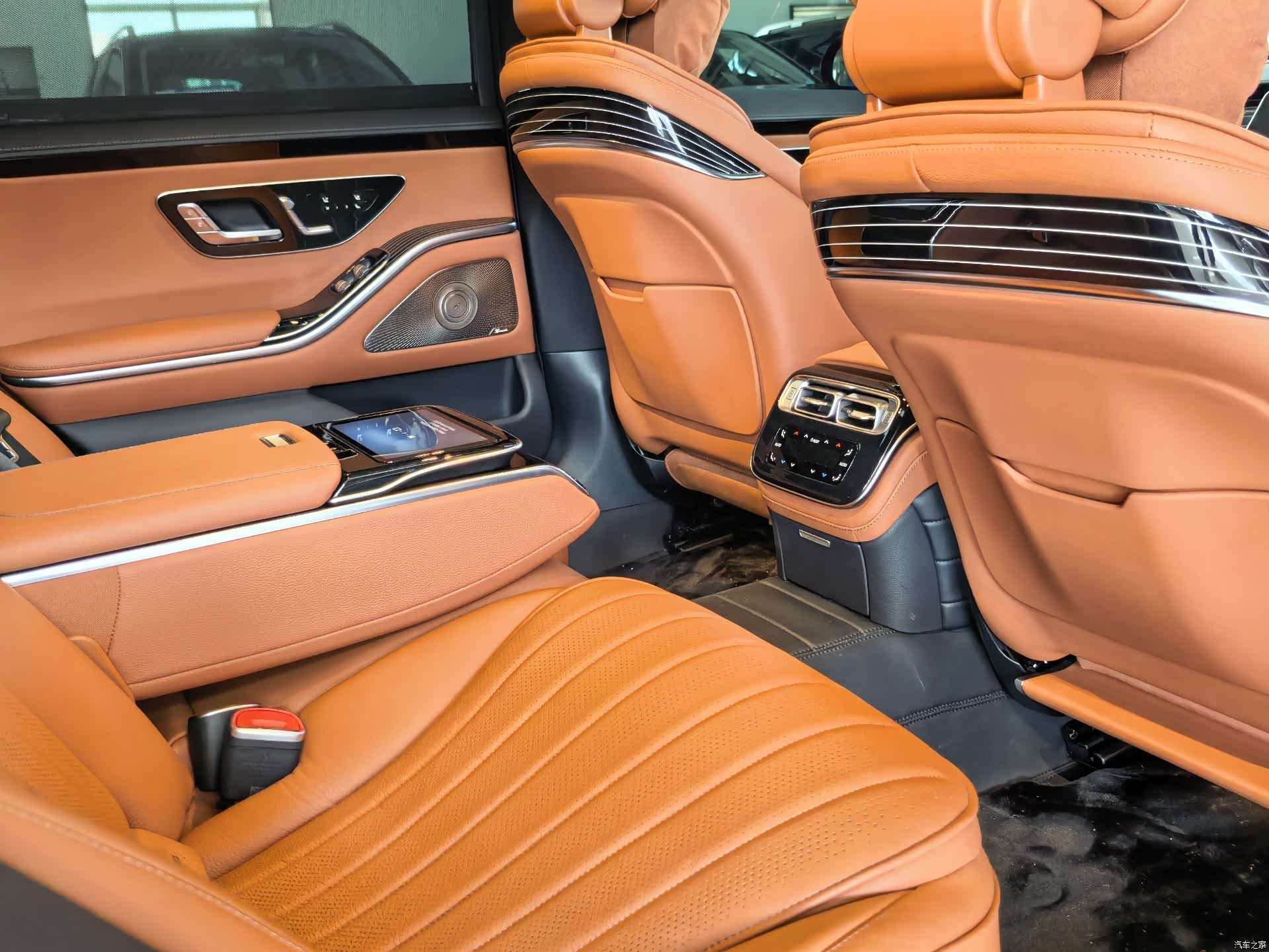 Mercedes-Benz S-Class, 2023 9