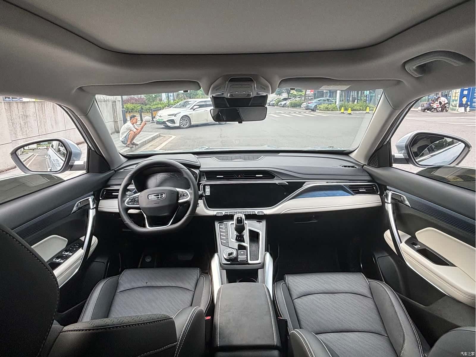 Geely Boyue, 2022 8
