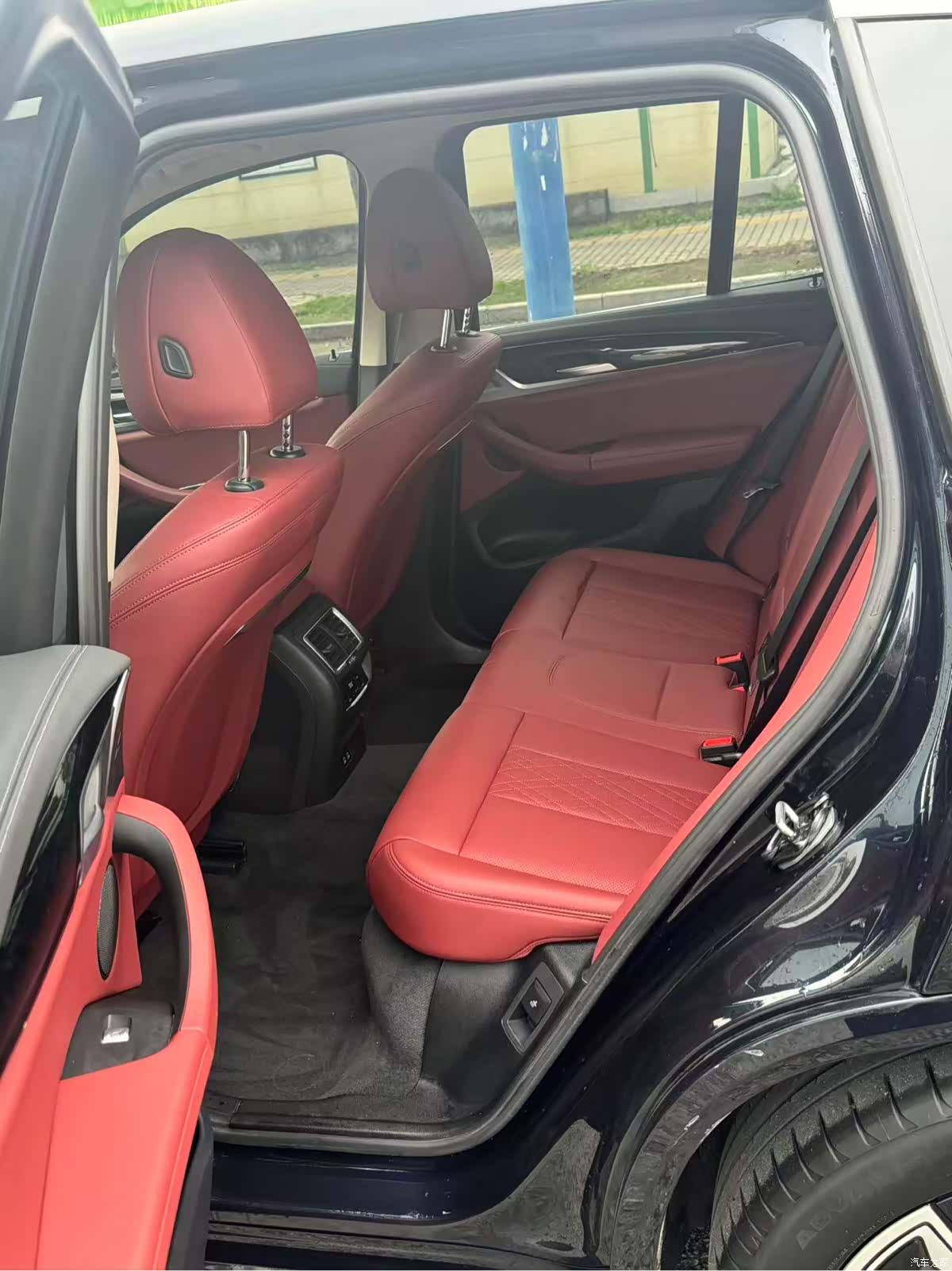 BMW iX3, 2023 7