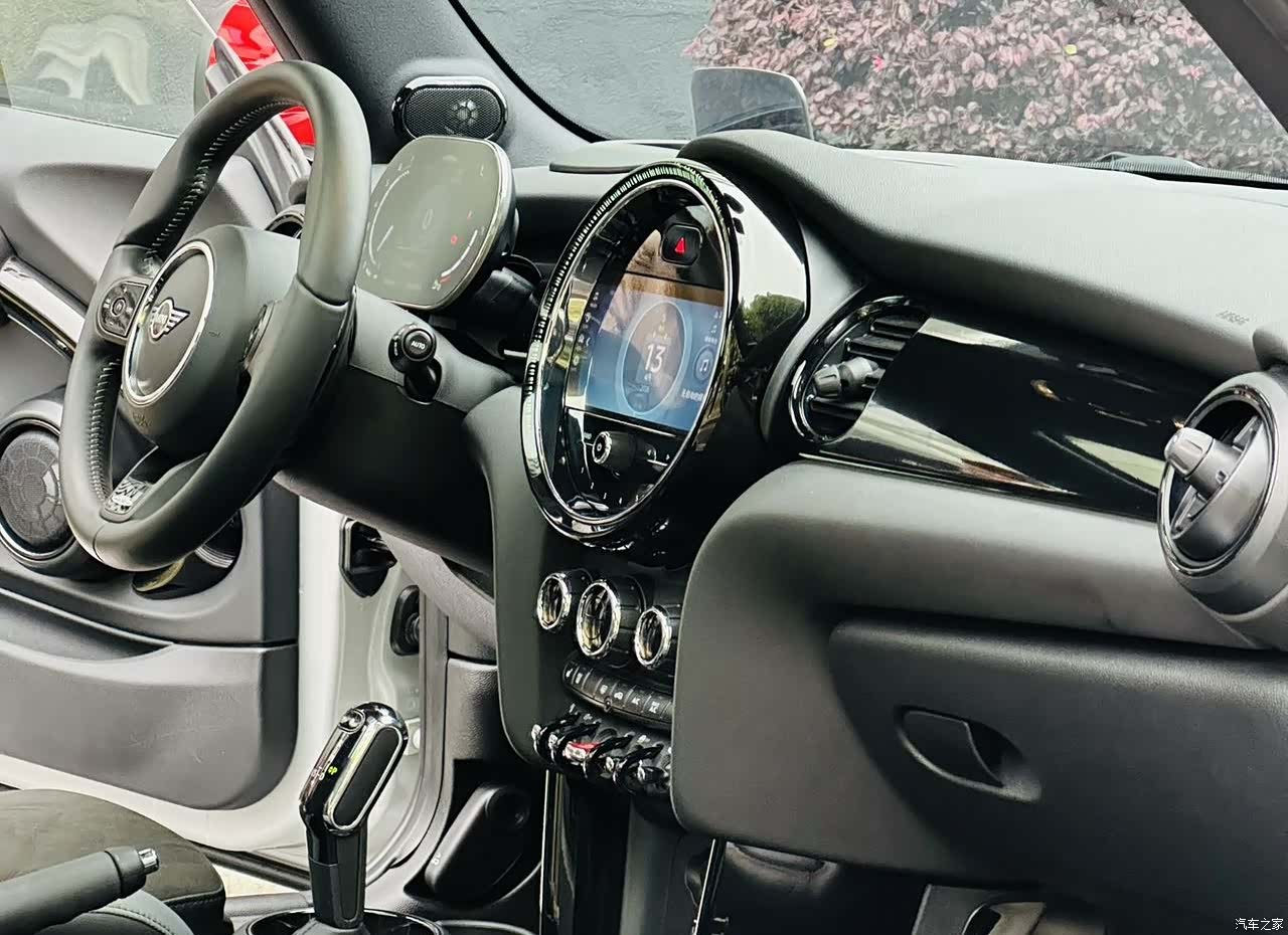Mini Cooper, 2022 13