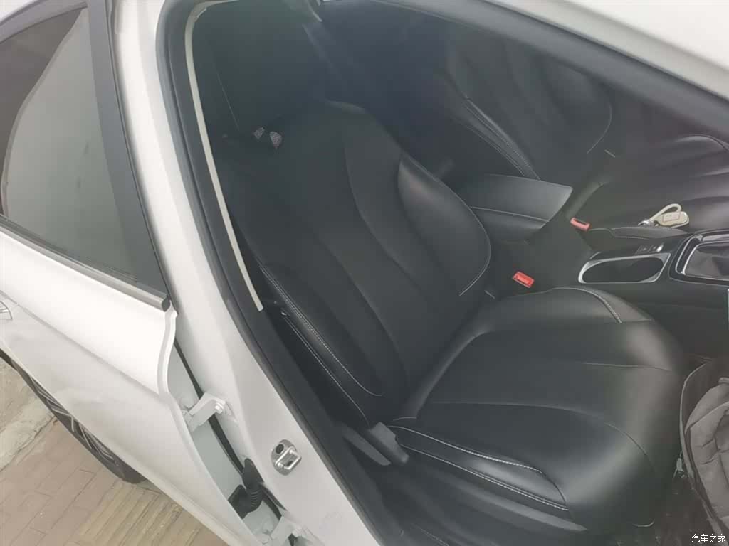 Roewe i5, 2021 25