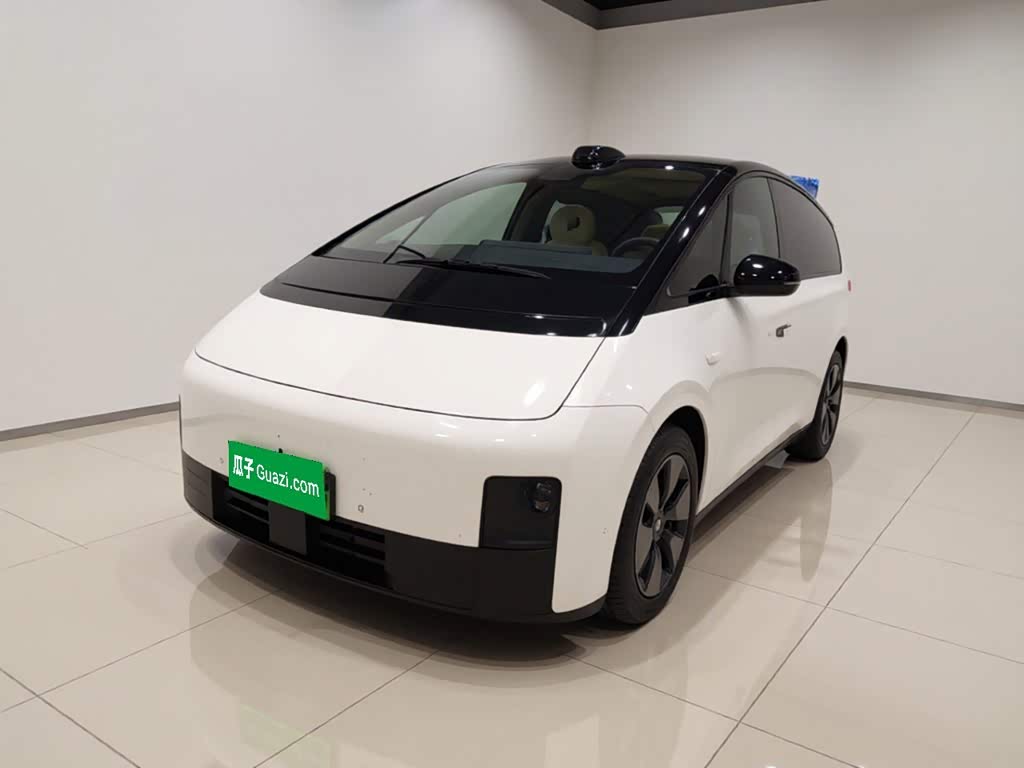 Li Auto MEGA