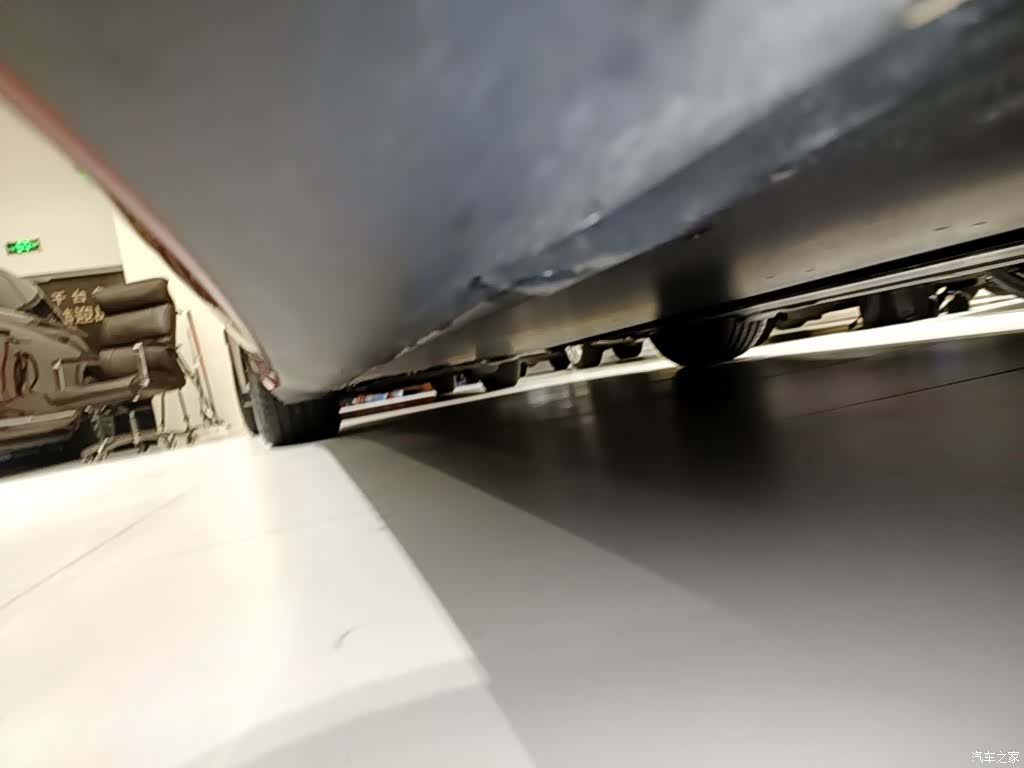 Tesla Model 3, 2026 21