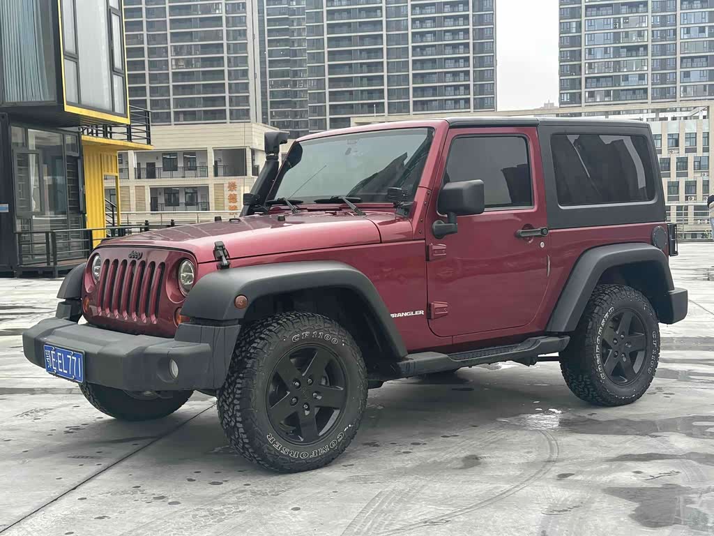 Jeep 2013 3.6L Sahara