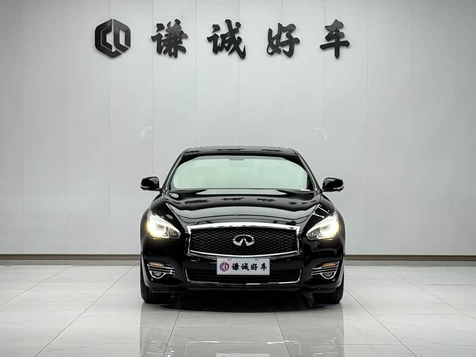 Infiniti Q70 Infiniti Q70