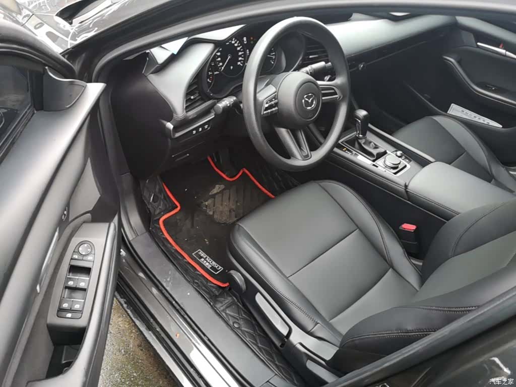 Mazda Mazda3, 2020 16