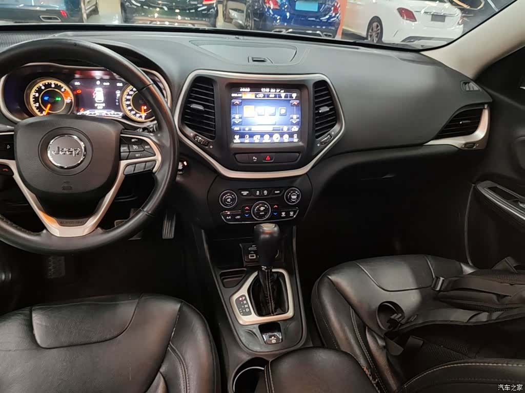 Jeep Cherokee, 2017 14