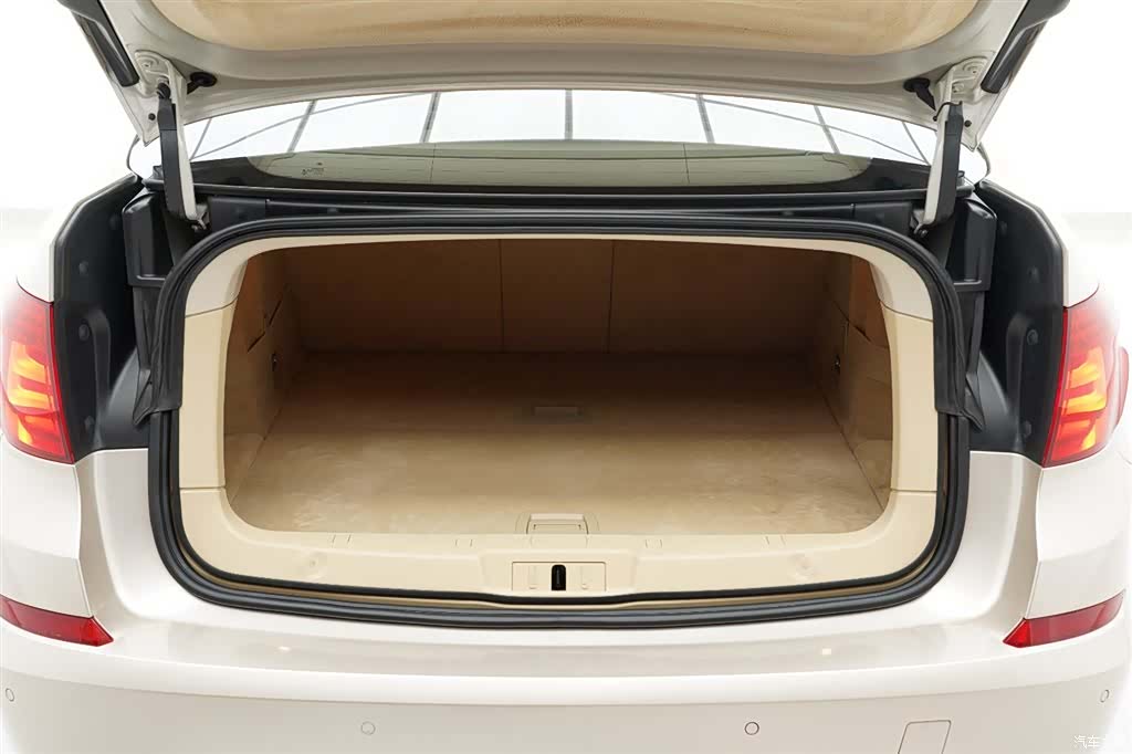 BMW 5 Series, 2015 22