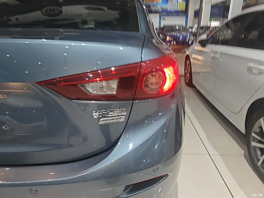 Mazda Mazda3, 2016 8