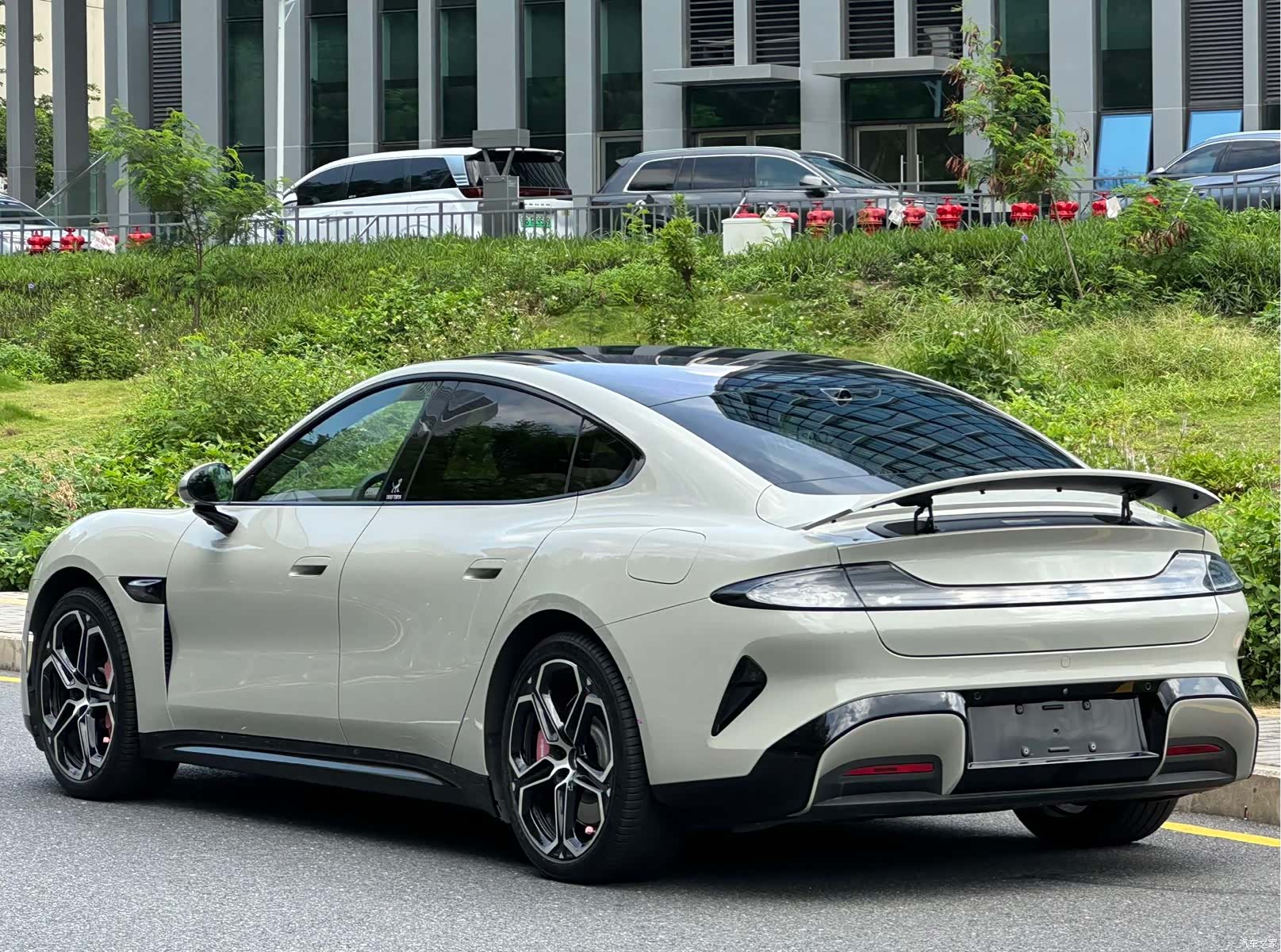 Xiaomi SU7, 2025 14