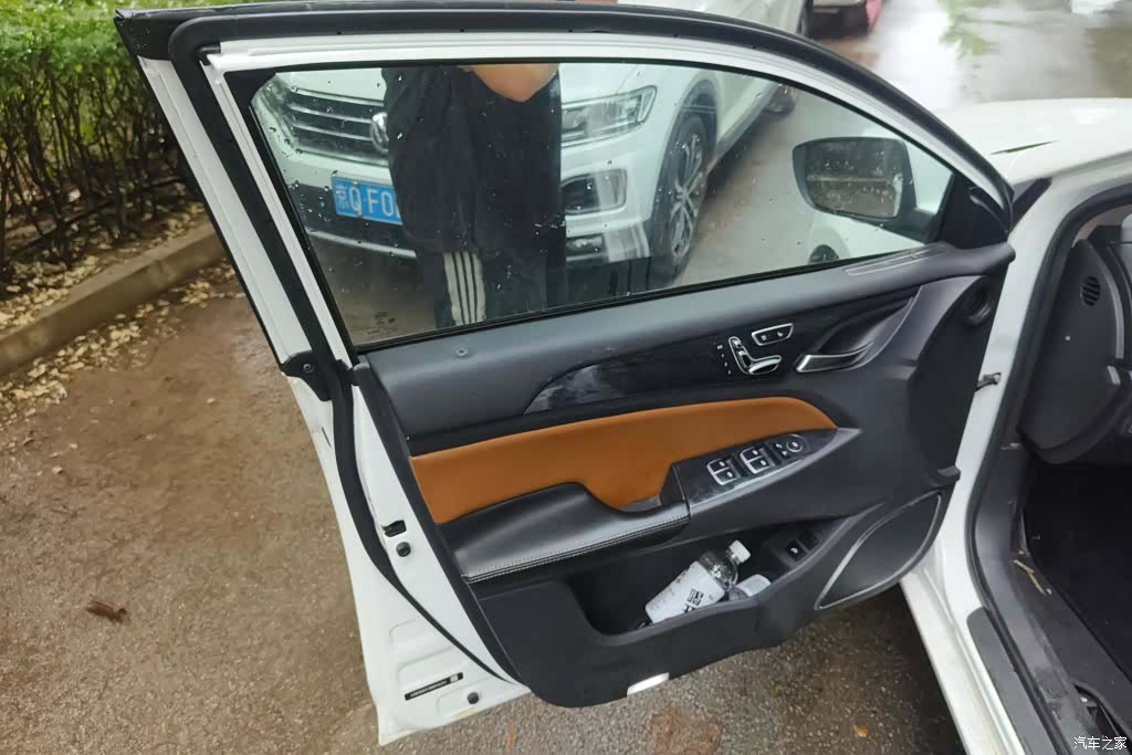 BYD Qin, 2017 7