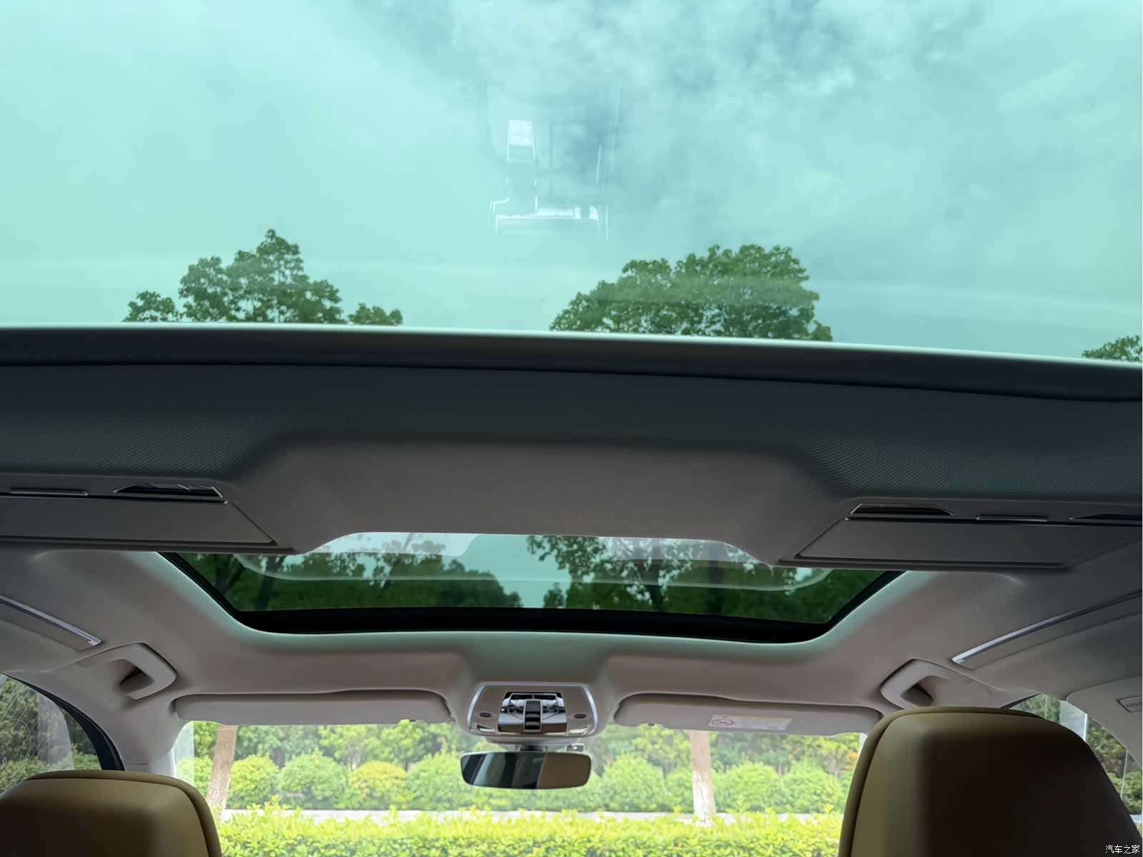 Audi A8L, 2022 24
