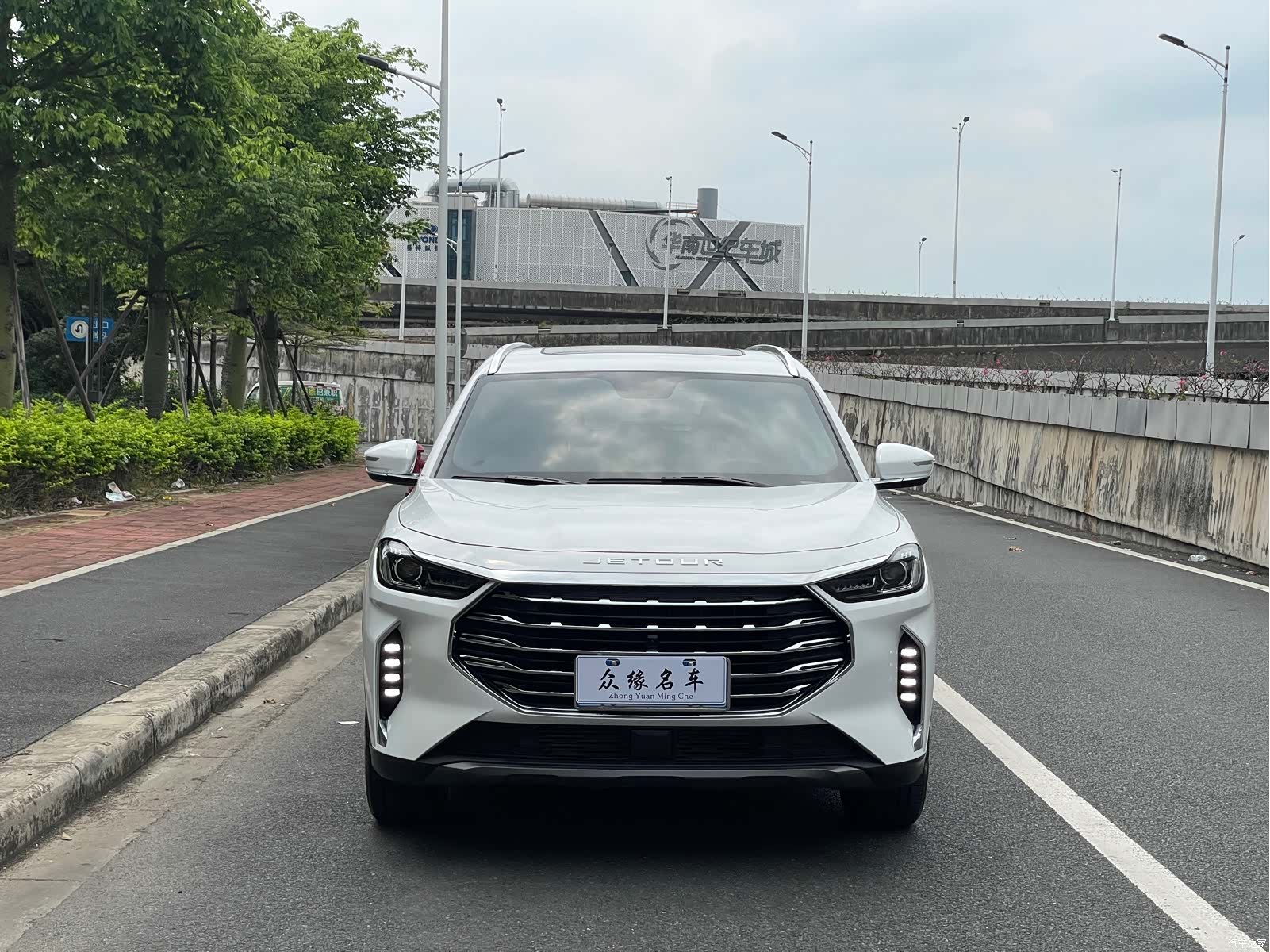 Jetour X70, 2022 2