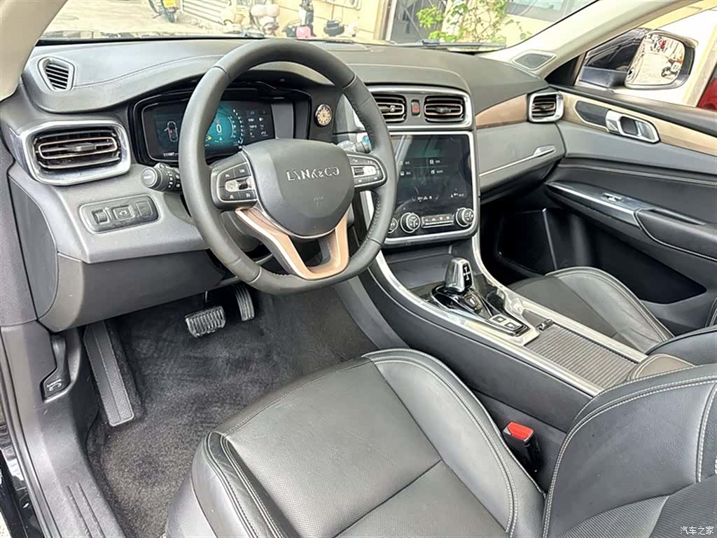 Lynk & Co 01, 2018 12