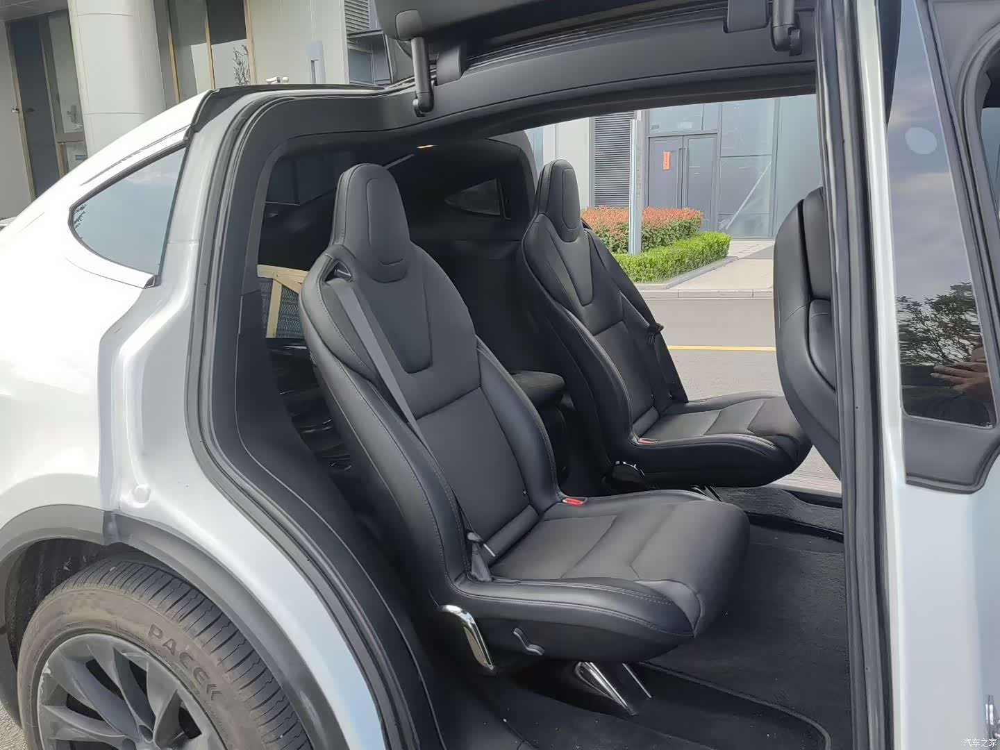 Tesla Model X, 2018 6