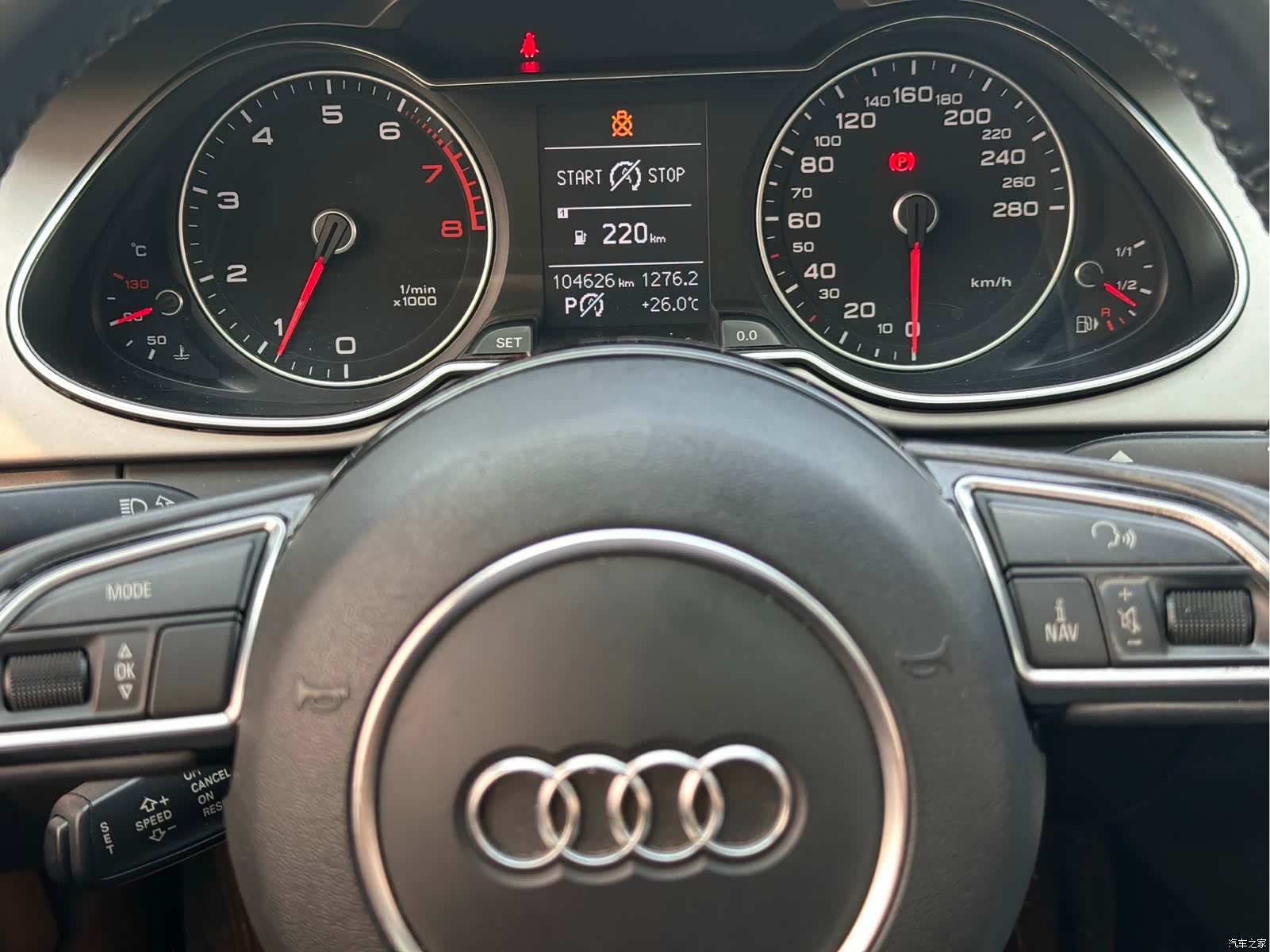 Audi A4L, 2014 11