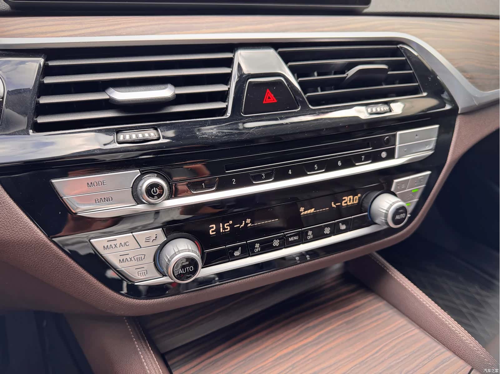 BMW 5 Series, 2019 19