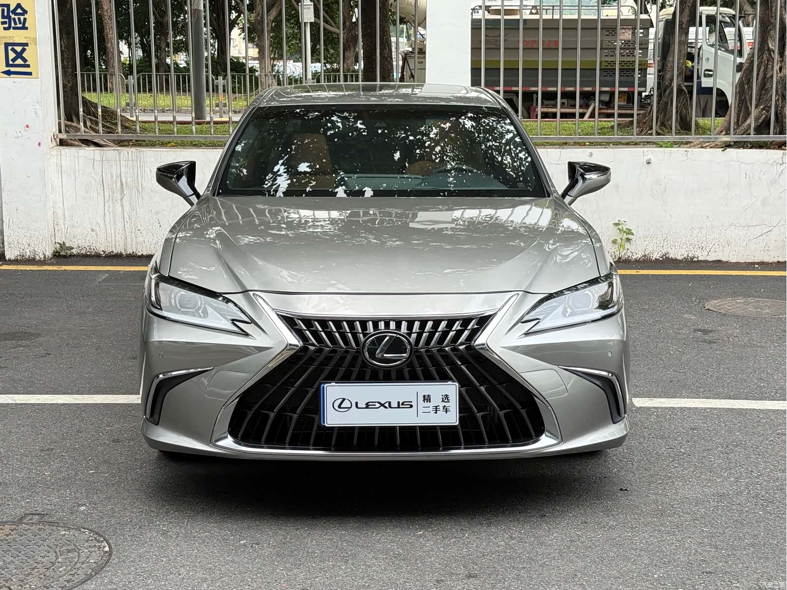 Lexus ES, 2024 1