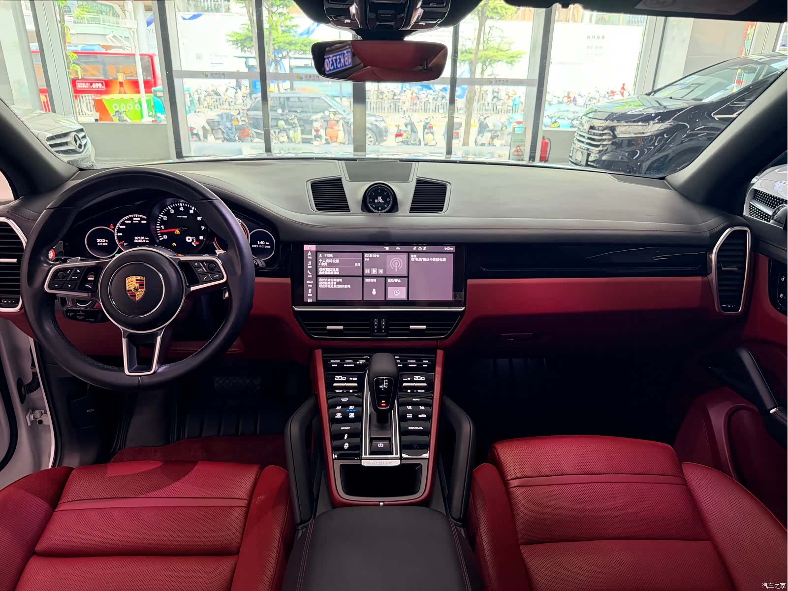 Porsche Cayenne, 2020 все фото