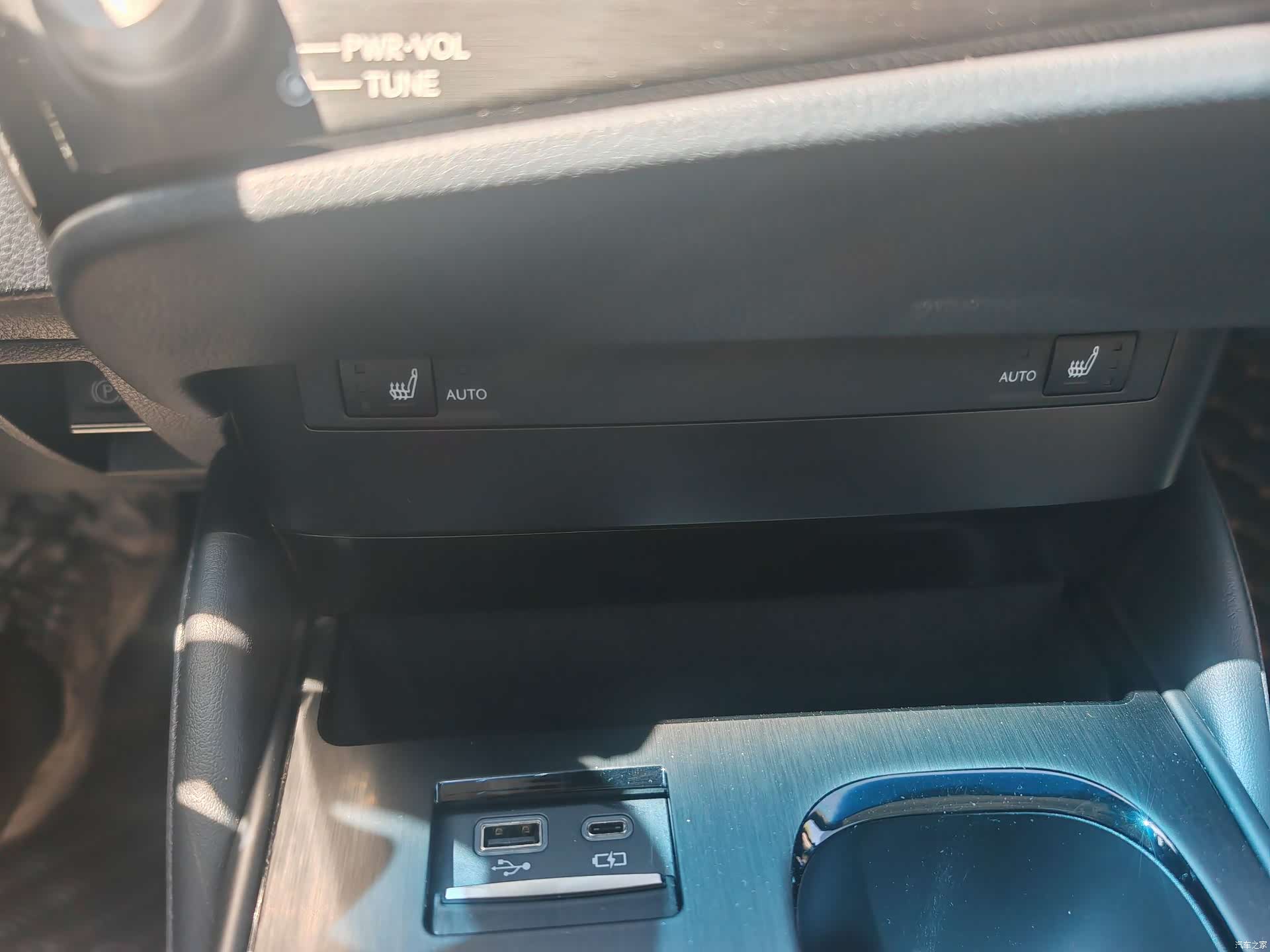 Lexus ES, 2024 16