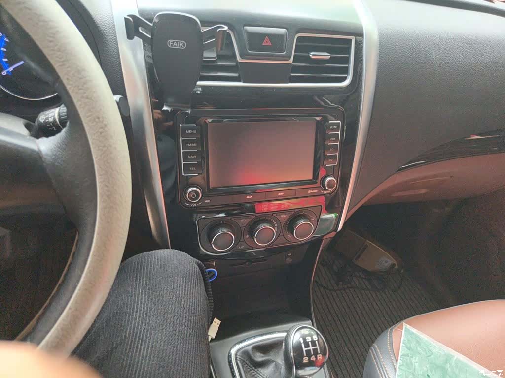 DongFeng SX6, 2017 6