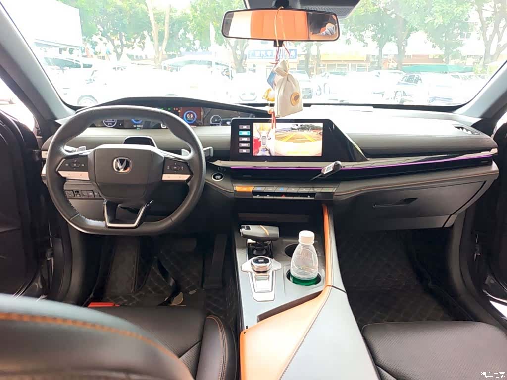Changan UNI-V, 2022 10