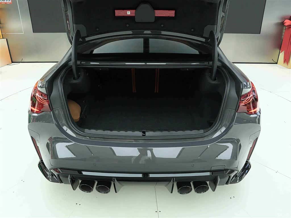 BMW M4, 2025 30