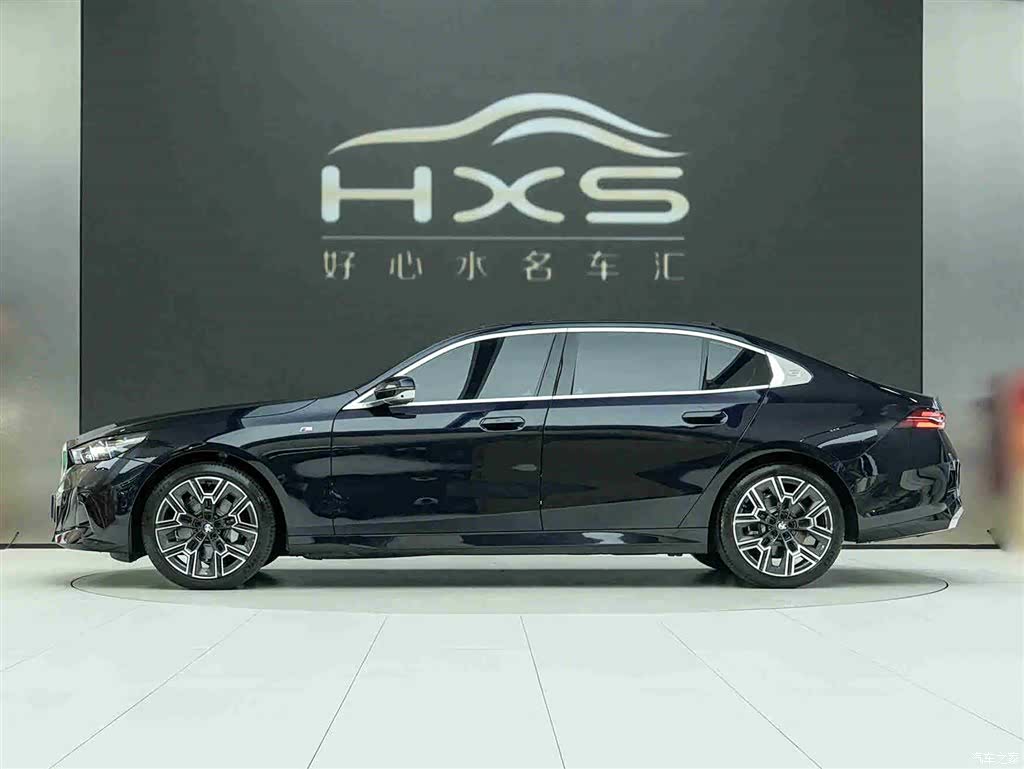 BMW 5 Series, 2025 3