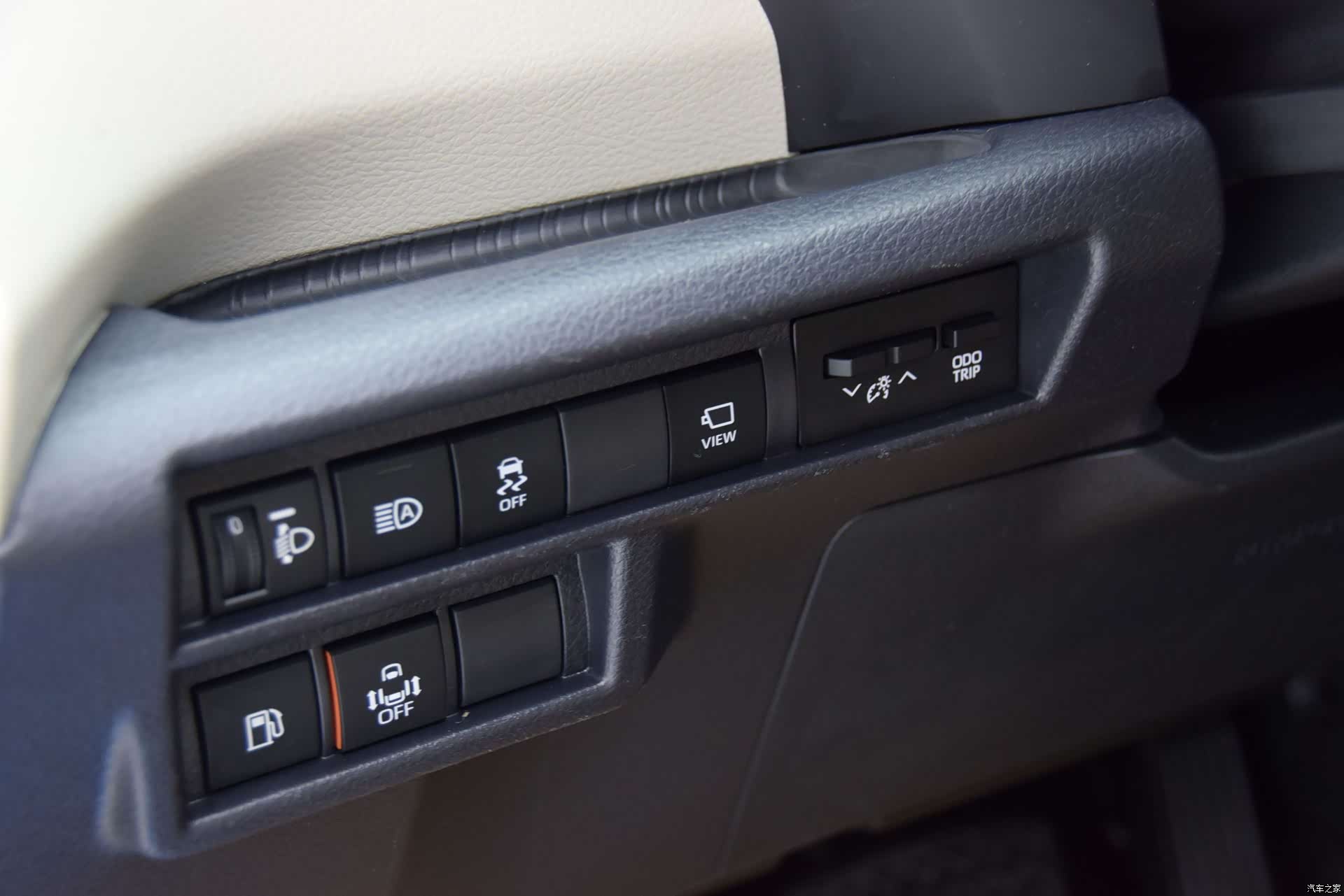 Toyota Granvia, 2023 15