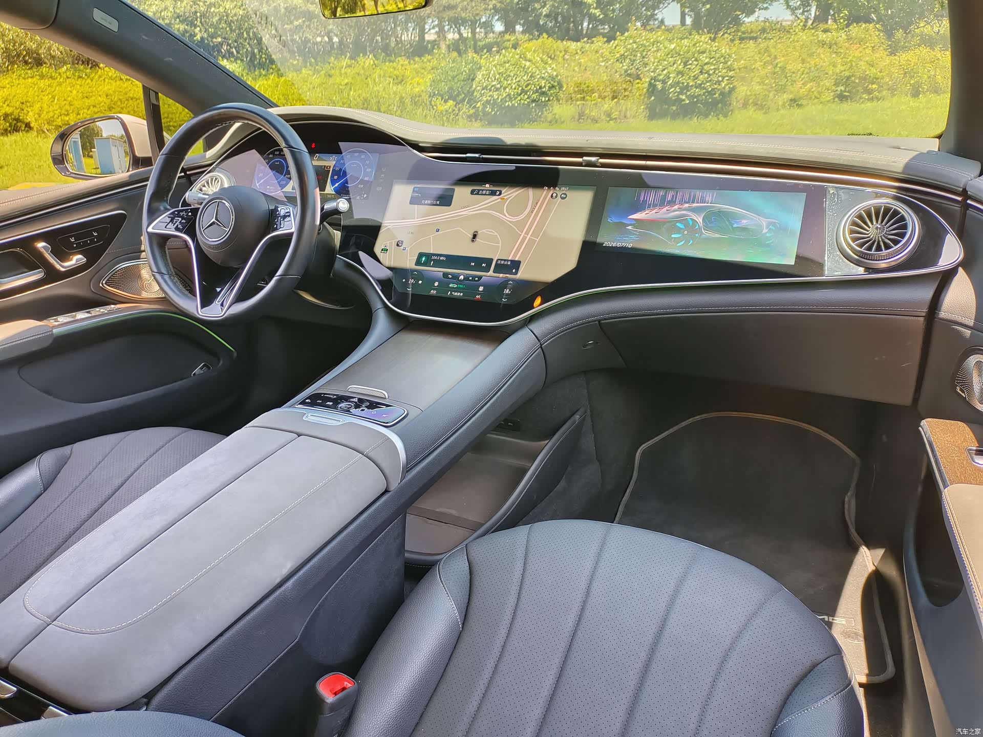 Mercedes-Benz EQS, 2023 9