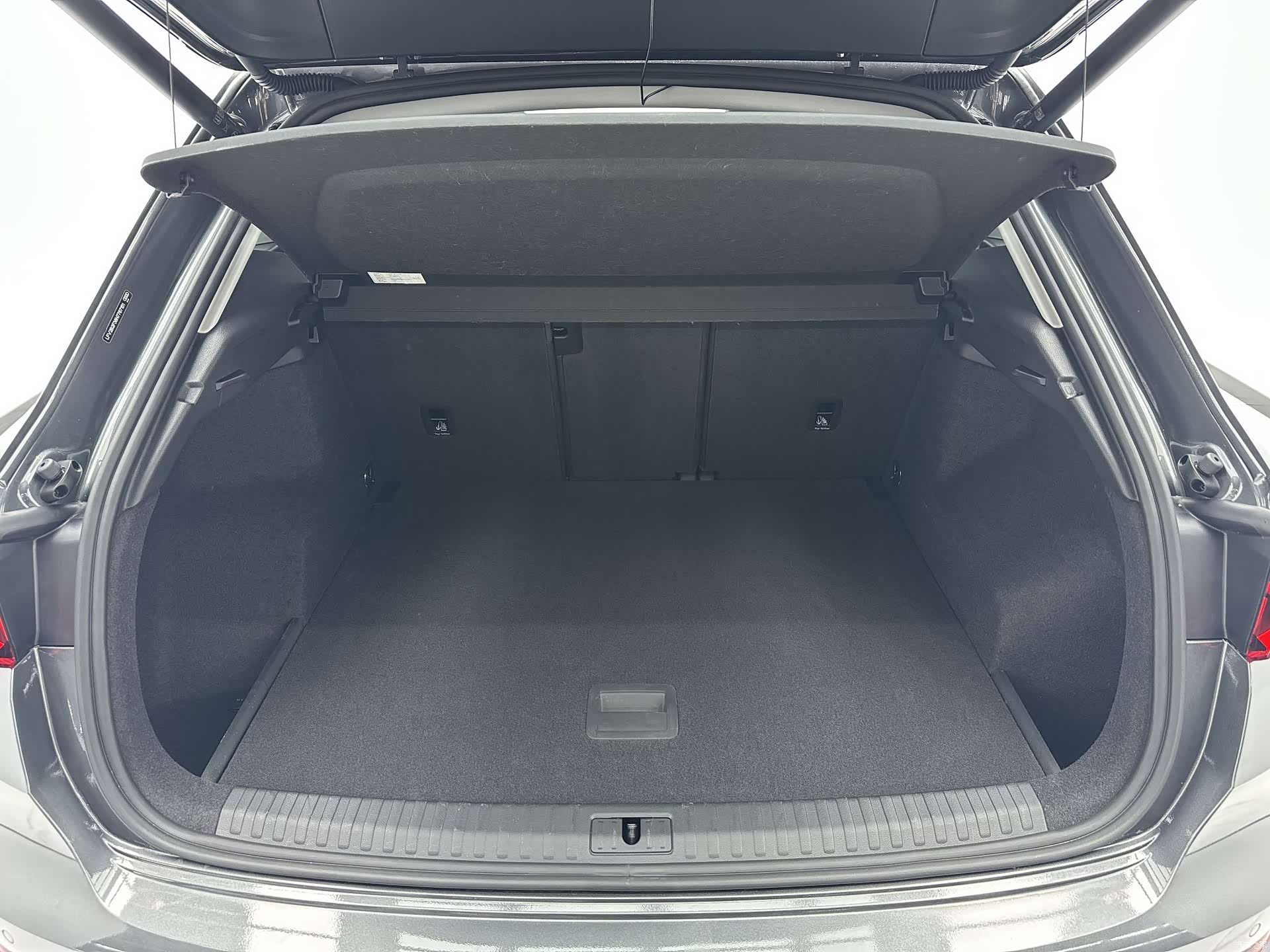 Audi Q3, 2023 18